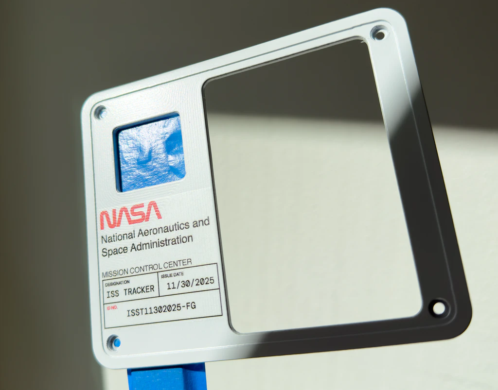 Faceplate with clearcoat applied