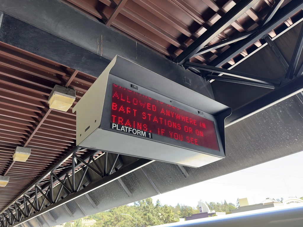 BART platform sign at the Orinda BART station